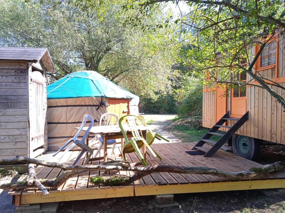 Le Bois Davy Hotel Le Thoureil Bagian luar foto
