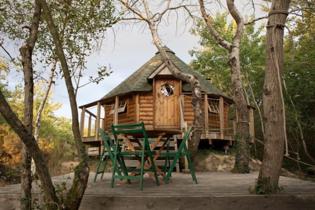 Le Bois Davy Hotel Le Thoureil Bagian luar foto