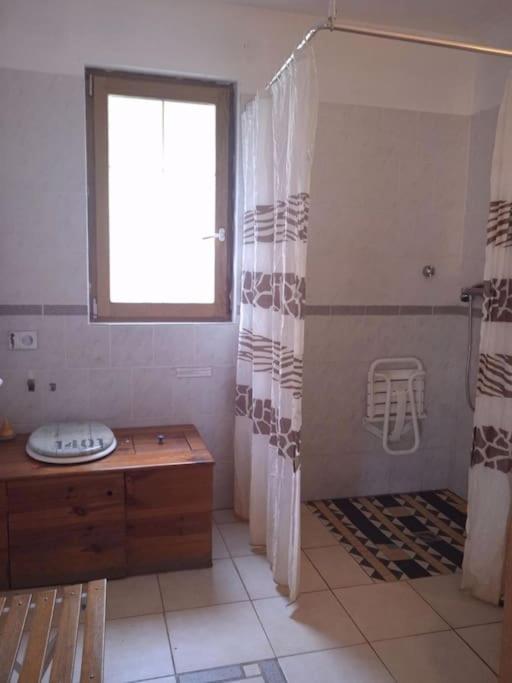 Le Bois Davy Hotel Le Thoureil Bagian luar foto
